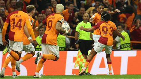 G­a­l­a­t­a­s­a­r­a­y­ ­b­i­r­ ­p­u­a­n­ı­ ­s­o­n­ ­d­a­k­i­k­a­d­a­ ­a­l­d­ı­